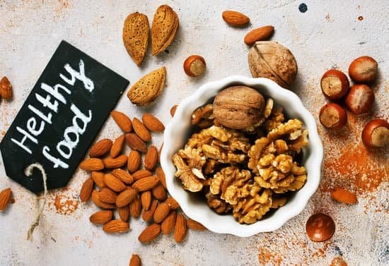 nuts can be a great alternative to the unhealthy snacks 